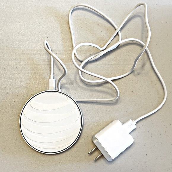 AT&T Wireless Charge Pad - Picture 6 of 9